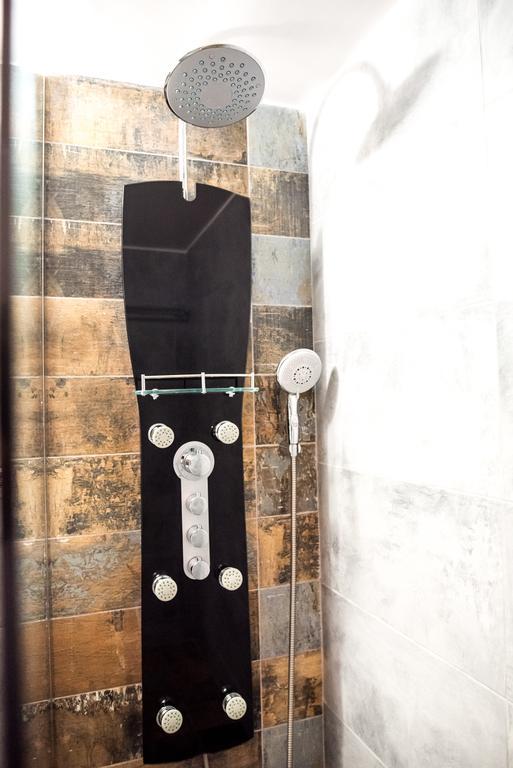 Gazi Divine Apartment Athens Exterior photo